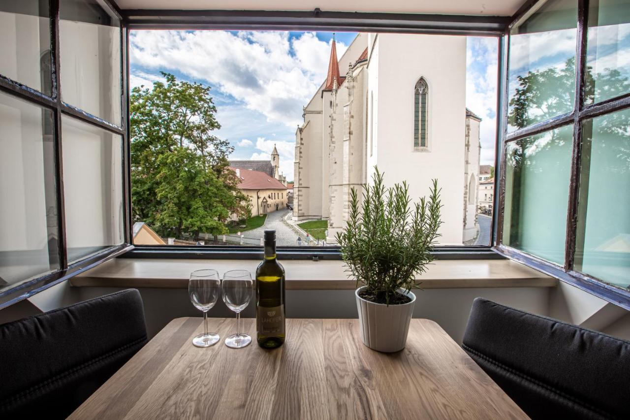 Apartmany Na Mikulasskem Namesti Znojmo Eksteriør billede