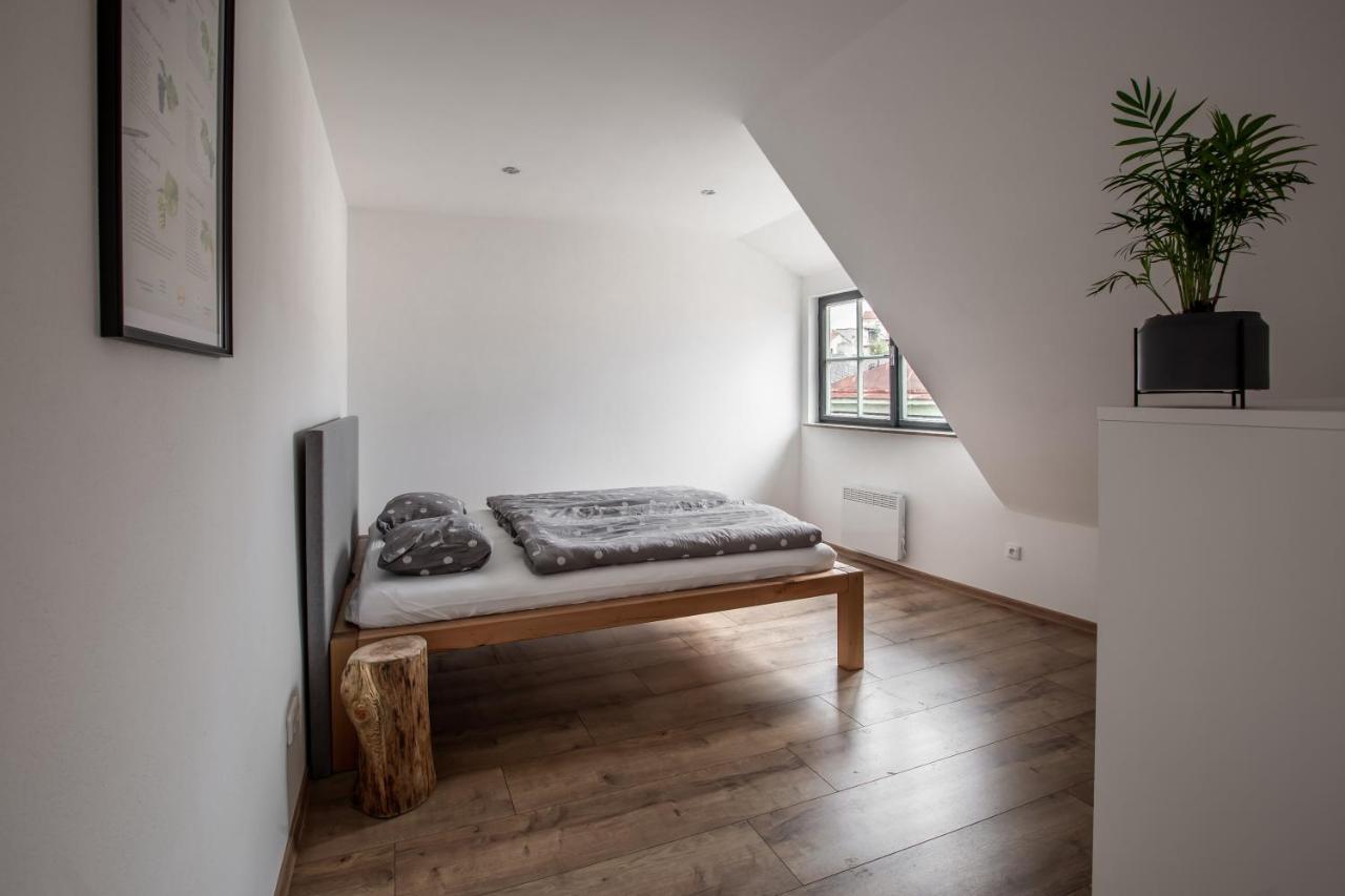 Apartmany Na Mikulasskem Namesti Znojmo Eksteriør billede